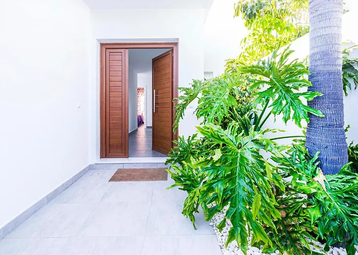 In كونيل ذي لا فرونتيرا